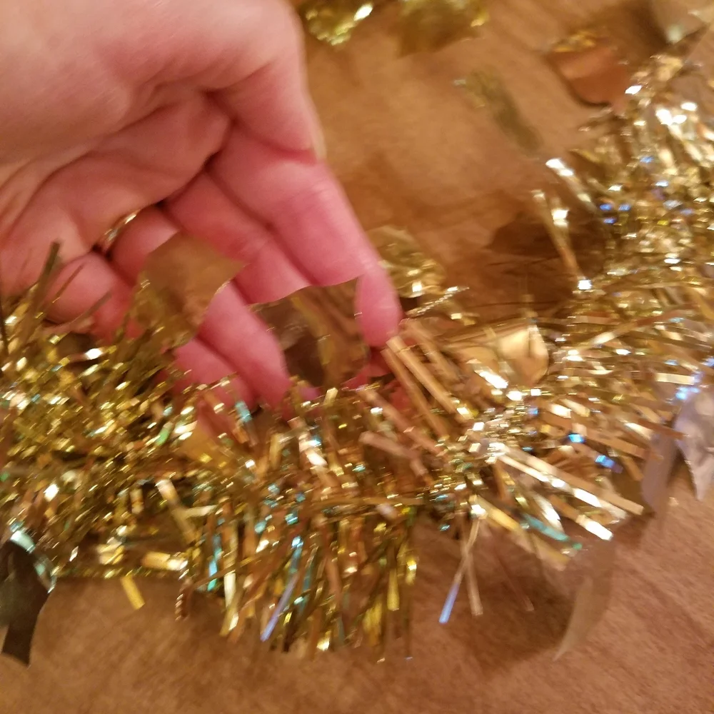 Garland, gold bells, approximately 19'.